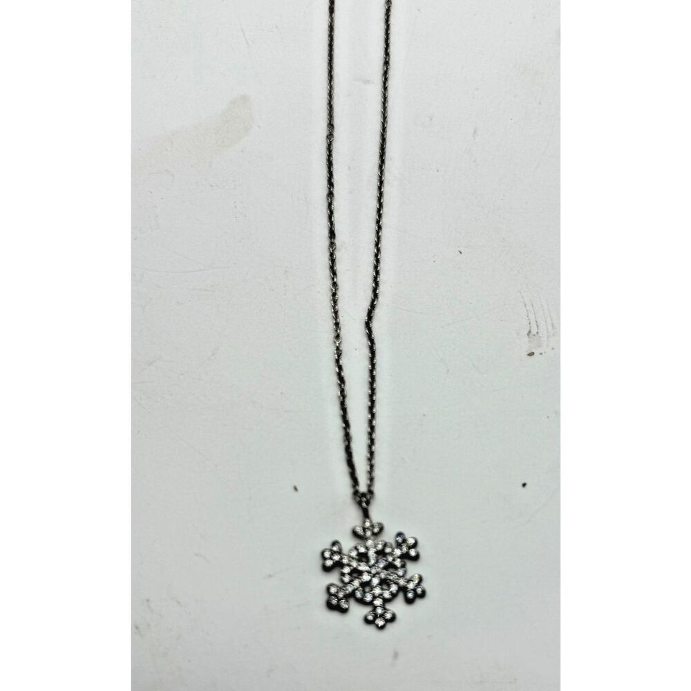 Talbots Snowflake Necklace Silver Tone Crystal‎ Pendant Holiday Jewelry New Tags